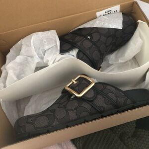 RARE COACH signature clogs